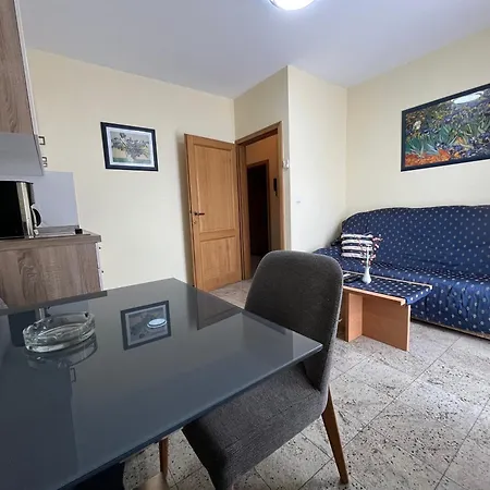 Sonne 4 Апартаменты Ровинь